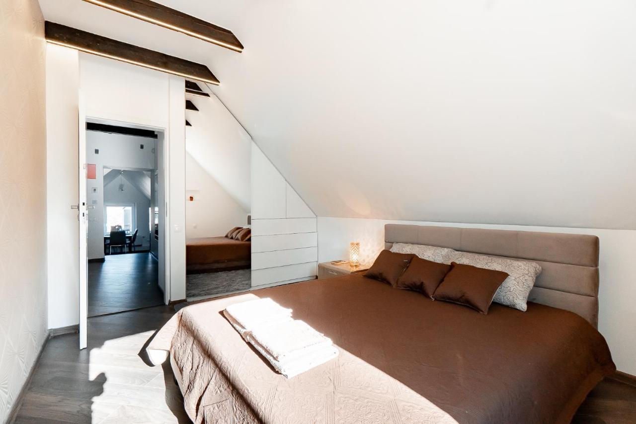 Stylish, Modern Apartment Near Vilnius Old Town エクステリア 写真