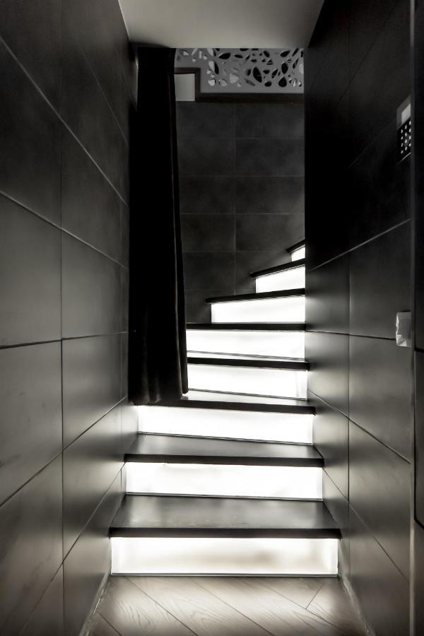Stylish, Modern Apartment Near Vilnius Old Town エクステリア 写真