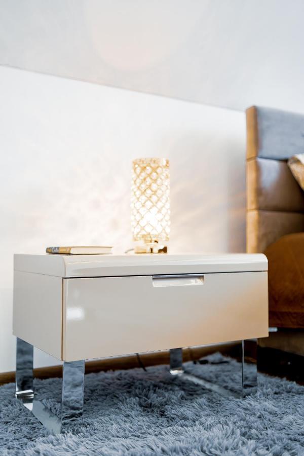 Stylish, Modern Apartment Near Vilnius Old Town エクステリア 写真
