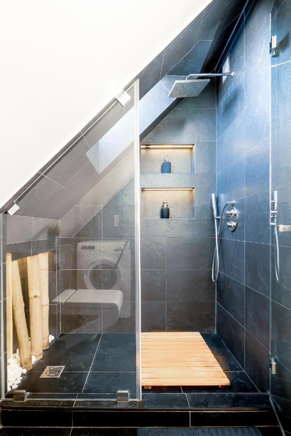 Stylish, Modern Apartment Near Vilnius Old Town エクステリア 写真